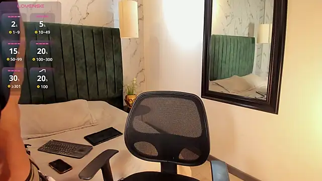 tim  fox online show from September 29, 2025, 12:10 pm