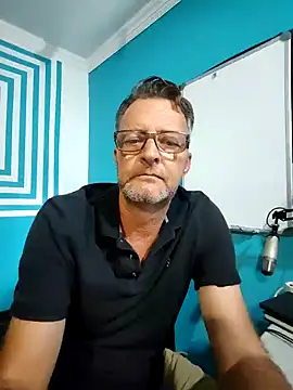 itsmeyes69 online show from January 29, 2025, 2:10 pm