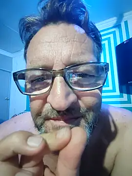 itsmeyes69 online show from February 13, 2025, 9:38 pm