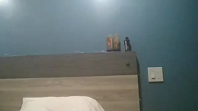 ExoticChocolit online show from September 19, 2025, 6:04 am