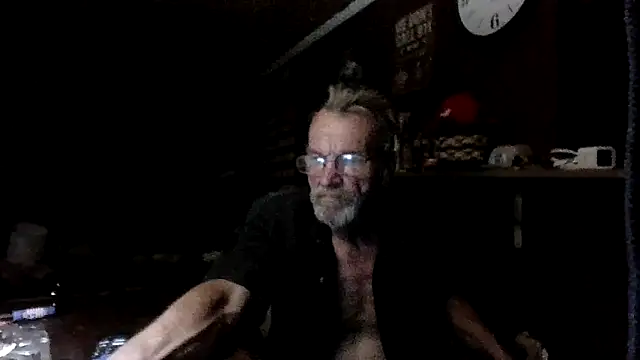 Snapshot of Aldick68 chatting on April 28, 2026, 5:56 am Aldick68 online show from April 28, 2026, 5:56 am