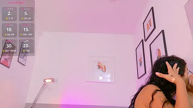 hotiergirl online show from October 15, 2025, 1:00 pm