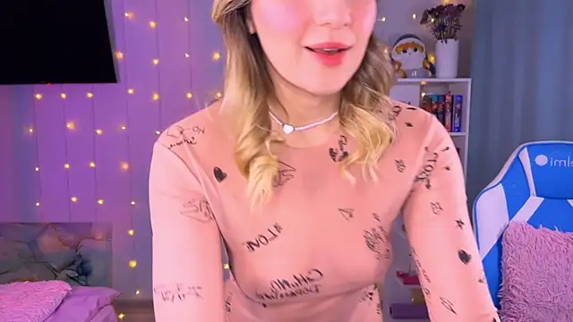 Mercedes Robinson online show from October 16, 2025, 5:47 pm