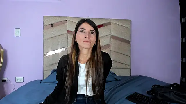 RubiSharqui  online show from February 6, 2025, 12:16 pm