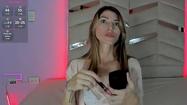 RubiSharqui  online show from October 16, 2025, 12:50 pm