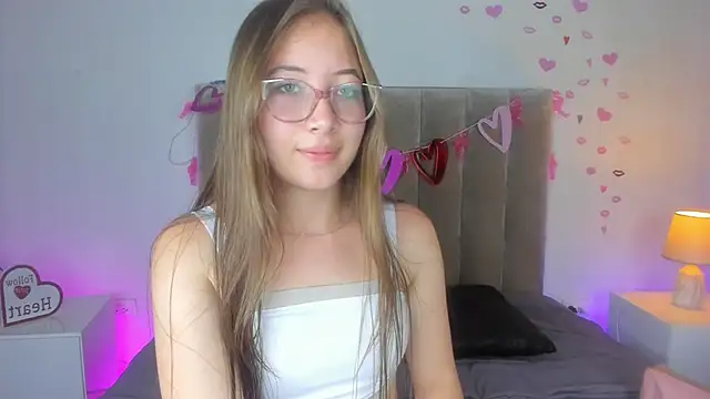 Dahlia Rousse online show from March 14, 2025, 10:05 pm