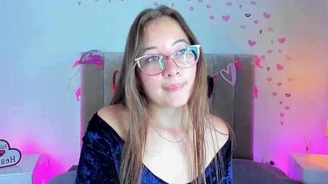 Dahlia Rousse online show from March 22, 2025, 6:00 am