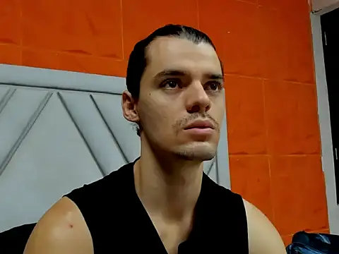 maxi styles online show from February 10, 2026, 11:58 am