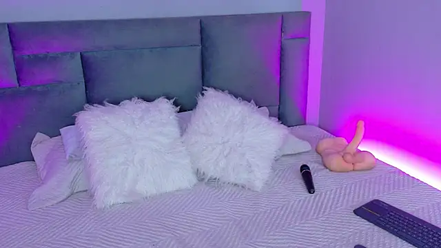 AlynAllen online show from February 5, 2026, 7:07 pm