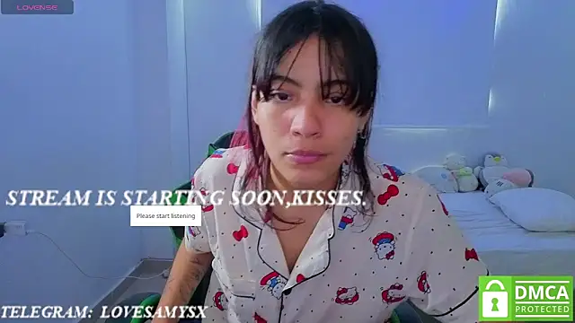 Lovelyamyy online show from April 14, 2026, 7:09 pm