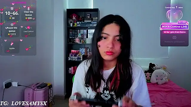Lovelyamyy online show from June 3, 2026, 2:33 pm