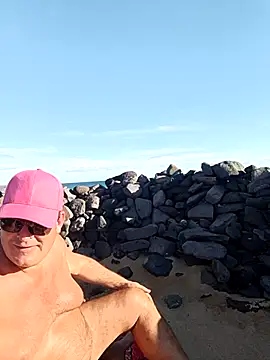 MountJohnXL online show from December 18, 2025, 4:13 pm