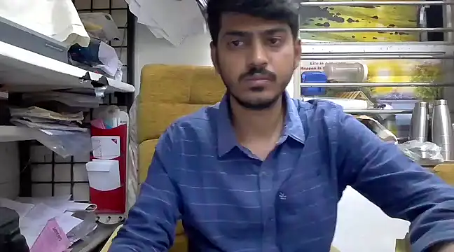 cute modell online show from March 18, 2025, 12:25 pm