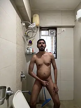 cute modell online show from October 15, 2025, 5:18 am