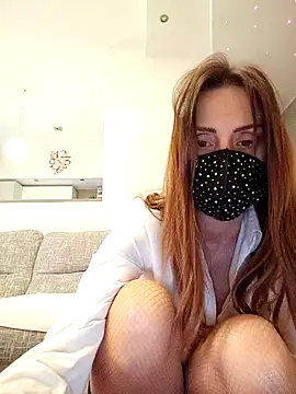 Akemi rossi online show from February 9, 2026, 3:49 pm