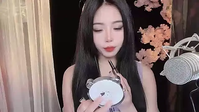 Snapshot of ying-love520 chatting on February 3, 2025, 2:34 pm ying-love520 online show from February 3, 2025, 2:34 pm