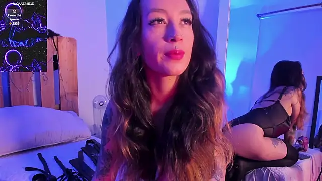 coral jonesss online show from March 9, 2026, 2:21 pm