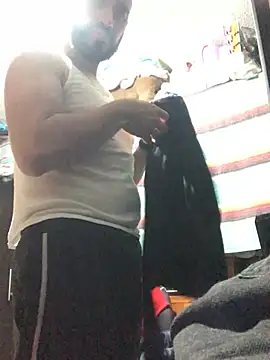 Snapshot of leonardohot1987 chatting on January 10, 2025, 3:39 am leonardohot1987 online show from January 10, 2025, 3:39 am