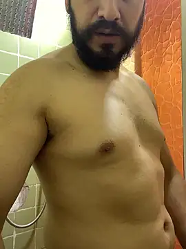 Snapshot of leonardohot1987 chatting on February 12, 2025, 3:18 am leonardohot1987 online show from February 12, 2025, 3:18 am