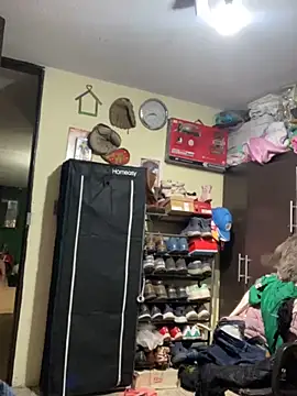 Snapshot of leonardohot1987 chatting on February 25, 2025, 4:57 am leonardohot1987 online show from February 25, 2025, 4:57 am