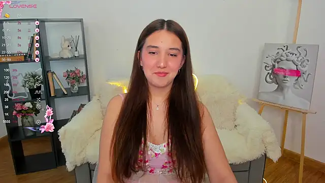 anna elfi online show from March 18, 2025, 9:09 am