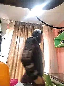 Snapshot of Rosanna_Rennie chatting on January 19, 2025, 11:45 am Rosanna Rennie online show from January 19, 2025, 11:45 am