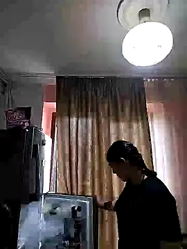 Snapshot of Rosanna_Rennie chatting on February 18, 2025, 8:38 am Rosanna Rennie online show from February 18, 2025, 8:38 am