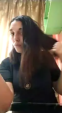 Snapshot of Rosanna_Rennie chatting on February 18, 2025, 12:17 pm Rosanna Rennie online show from February 18, 2025, 12:17 pm