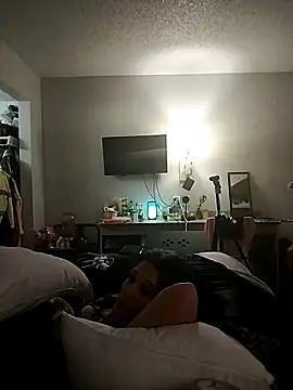 Snapshot of AQuickPhyx chatting on February 23, 2025, 4:46 pm AQuickPhyx online show from February 23, 2025, 4:46 pm