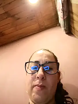 Snapshot of CHARLOTTE_1711 chatting on April 29, 2026, 3:10 am CHARLOTTE 1711 online show from April 29, 2026, 3:10 am