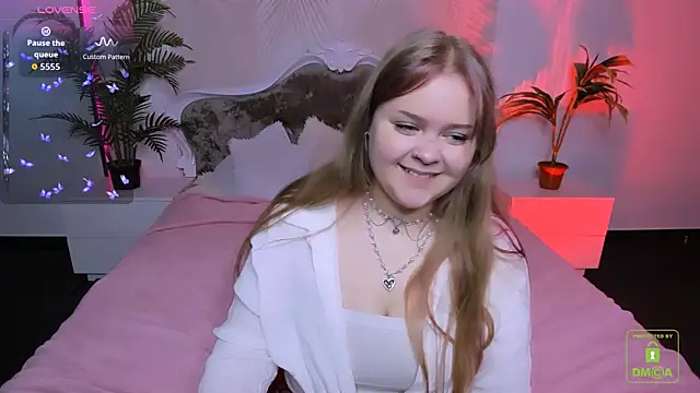 Erica  Alta online show from September 22, 2025, 5:31 am