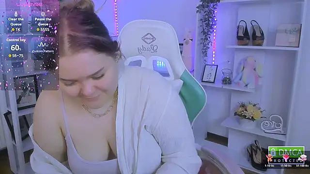 Erica  Alta online show from December 18, 2025, 6:52 am