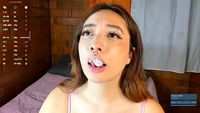 Annycolin  online show from January 14, 2025, 11:05 pm