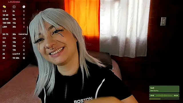 Annycolin  online show from February 19, 2025, 7:48 pm