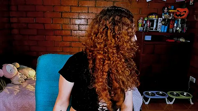 Annycolin  online show from March 9, 2026, 11:09 pm