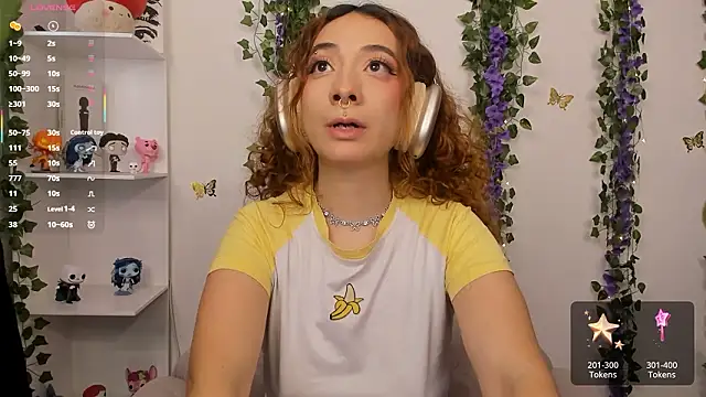 Annycolin  online show from March 23, 2026, 7:29 pm