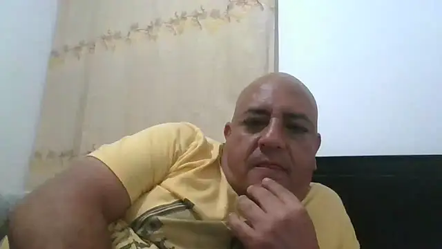 Sr JakoXXXX online show from November 19, 2025, 2:33 am