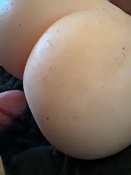 Snapshot of im18teengirl chatting on February 14, 2025, 7:54 pm im18teengirl online show from February 14, 2025, 7:54 pm