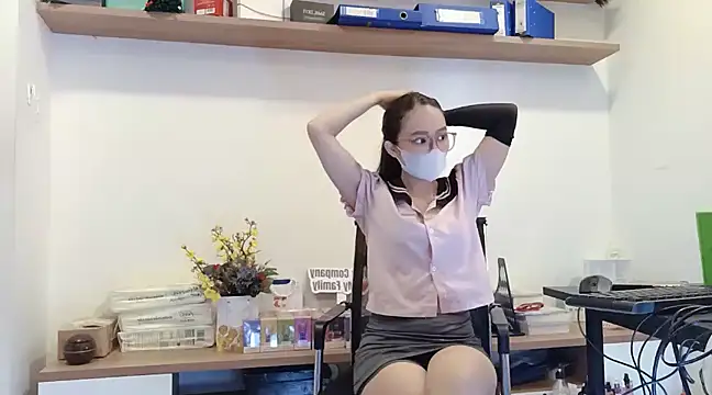 Lush-Office online show from February 19, 2025, 3:17 am