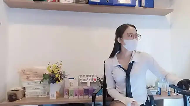 Lush-Office online show from February 27, 2025, 10:48 am