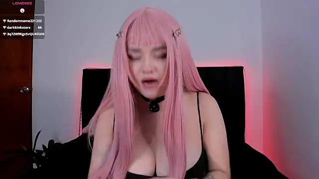 Snapshot of raven__white1 chatting on February 21, 2025, 2:17 am raven white1 online show from February 21, 2025, 2:17 am