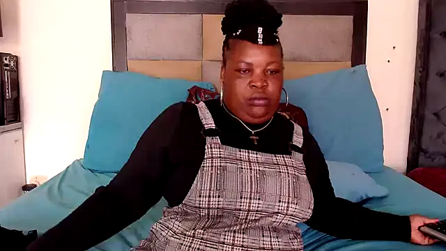 omalicha98 online show from November 24, 2025, 7:19 am