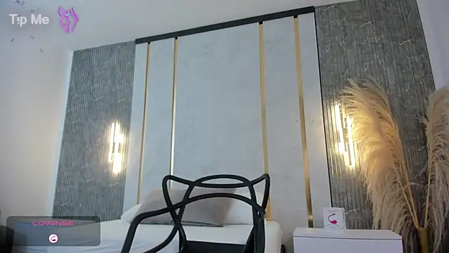 lilly ass  online show from November 15, 2025, 12:56 pm