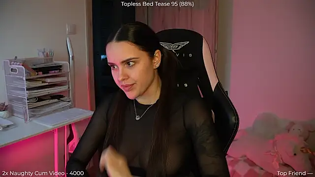 NaomiiMoon online show from March 8, 2026, 4:44 pm