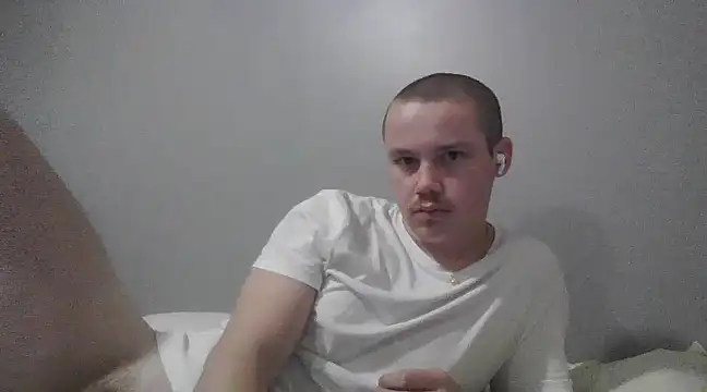 Snapshot of purplhouse chatting on January 11, 2025, 5:07 pm purplhouse online show from January 11, 2025, 5:07 pm