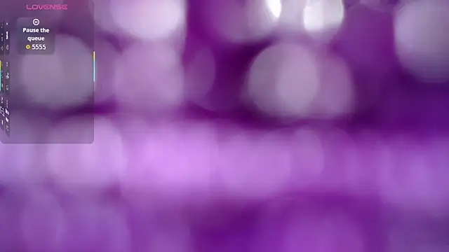 esmeralda-bk online show from November 28, 2025, 8:33 pm