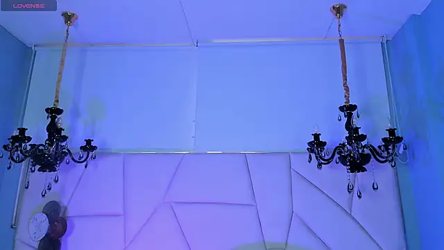 Aitana Hilton  online show from October 10, 2025, 11:53 am