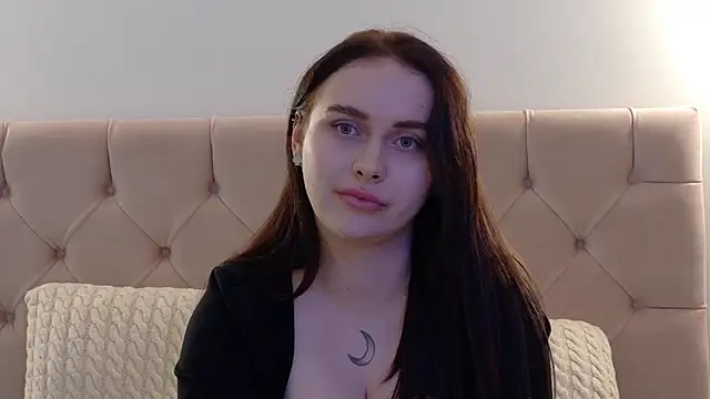 Lilliana Moon online show from January 24, 2025, 4:49 pm