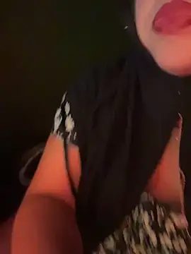 zahra Jalid online show from May 23, 2026, 8:57 pm