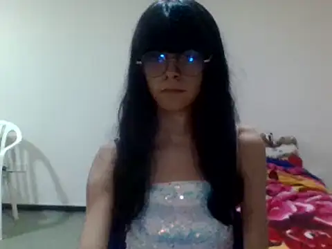 ChloeRaccoon online show from April 25, 2026, 3:53 am